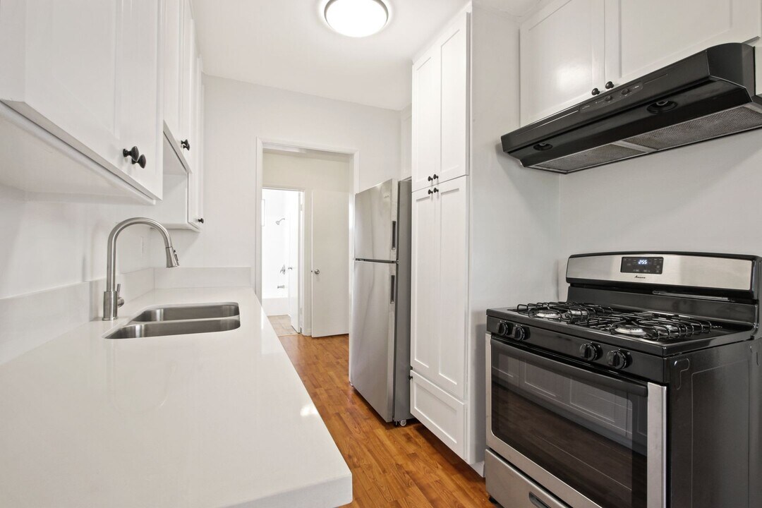 1449 Princeton St in Santa Monica, CA - Building Photo