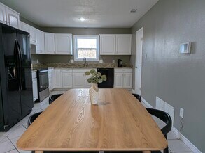 1908 Janeway St in Clovis, NM - Building Photo - Building Photo