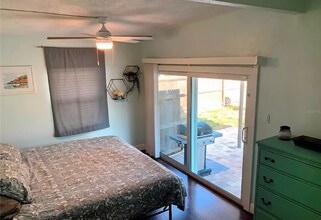 2400 15th Ave N in St. Petersburg, FL - Building Photo - Building Photo