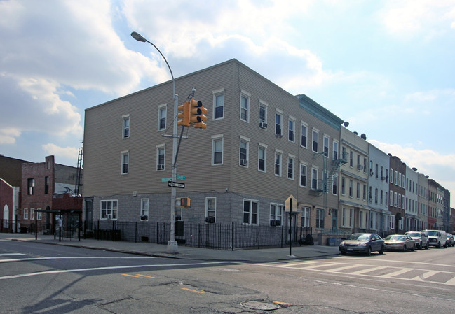 50 Starr St in Brooklyn, NY - Building Photo - Building Photo