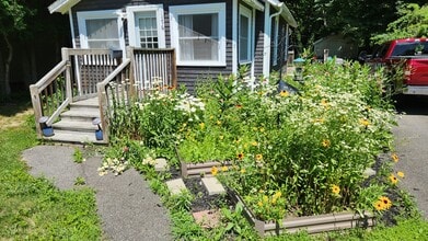 176 W North St in Ballston Spa, NY - Building Photo - Building Photo