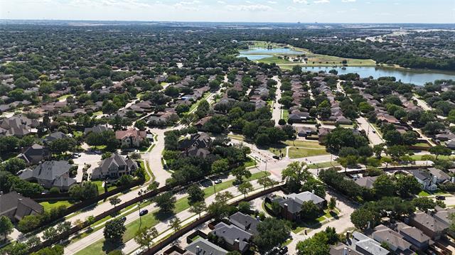 553 Raintree Cir