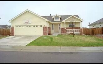 5723 Prairie Cir in Longmont, CO - Building Photo