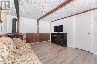 7 Bonnechere Crescent in Toronto, ON - Building Photo - Building Photo