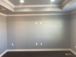 2710 S Clear Creek Rd in Killeen, TX - Building Photo - Building Photo