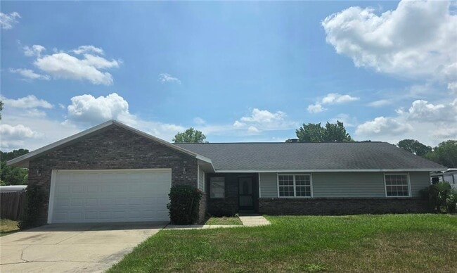 property at 5525 SE 43rd Ct