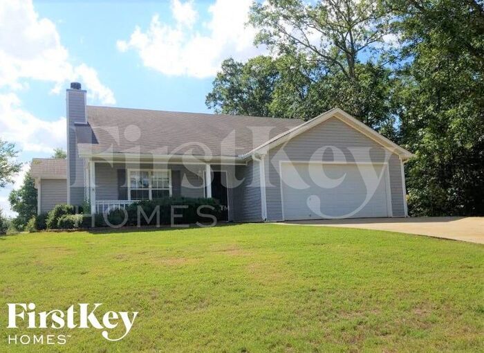 250 Hunters Trce in Covington, GA - Building Photo
