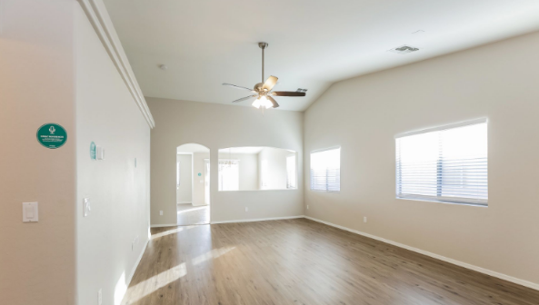 5621 S 31st Dr in Phoenix, AZ - Building Photo