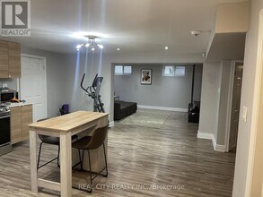 47 Ladyslipper Ct in Markham, ON - Building Photo - Building Photo