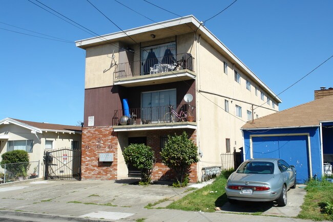 1245-1247 Ashby Ave in Berkeley, CA - Building Photo - Building Photo