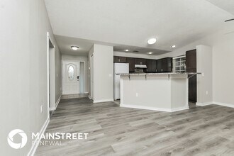 7606 Willow Park Dr in Tampa, FL - Building Photo - Building Photo