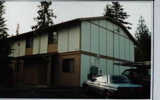 4616 176th St SW in Lynnwood, WA - Building Photo
