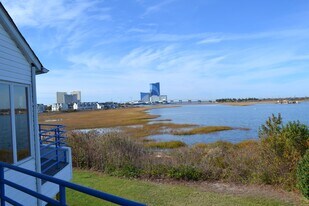 533 Lagoon Blvd in Brigantine, NJ - Building Photo