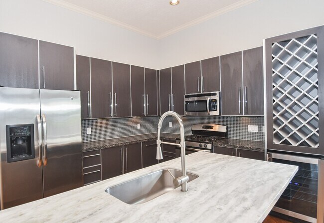 748 W 16th St in Houston, TX - Building Photo - Building Photo