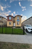 160 W 52nd St in Los Angeles, CA - Building Photo