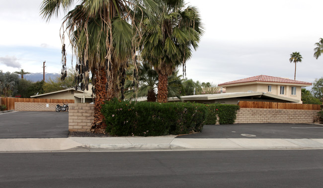 44591 San Rafael Ave in Palm Desert, CA - Building Photo - Building Photo