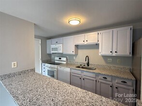 9329 Old Concord Rd in Charlotte, NC - Building Photo - Building Photo