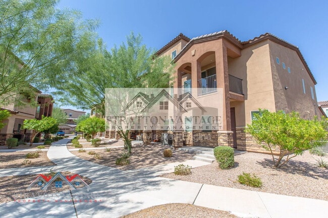2821 S Skyline Dr in Mesa, AZ - Building Photo - Building Photo