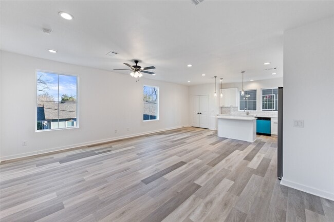 property at 2702 Winbern St