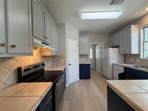 5101 Avenue H in Austin, TX - Building Photo - Building Photo