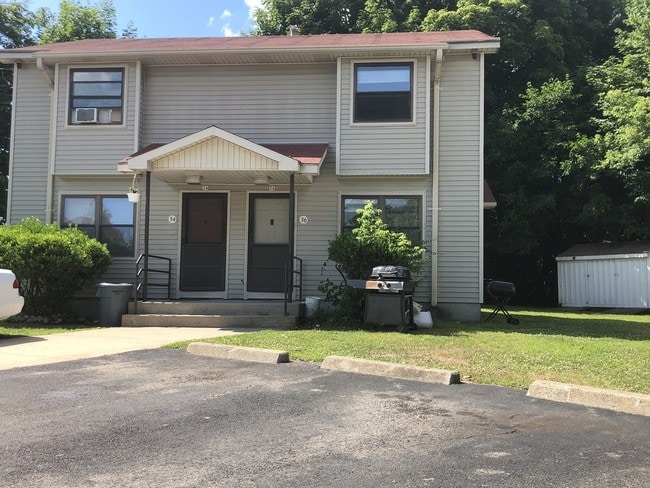 19 Transit St in Woonsocket, RI - Foto de edificio - Building Photo