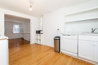 4 Cogswell Pl in Cambridge, MA - Foto de edificio - Building Photo