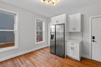 36 Maple St in New Haven, CT - Building Photo - Building Photo