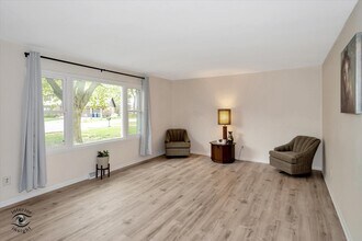 18 Laurel Ln in Grant Park, IL - Building Photo - Building Photo