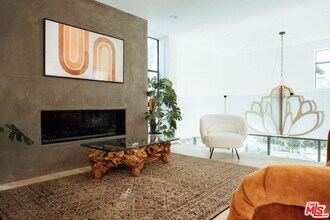 115 Park Pl in Los Angeles, CA - Building Photo - Building Photo