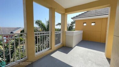 2304 Vintage Dr in Lighthouse Point, FL - Building Photo - Building Photo
