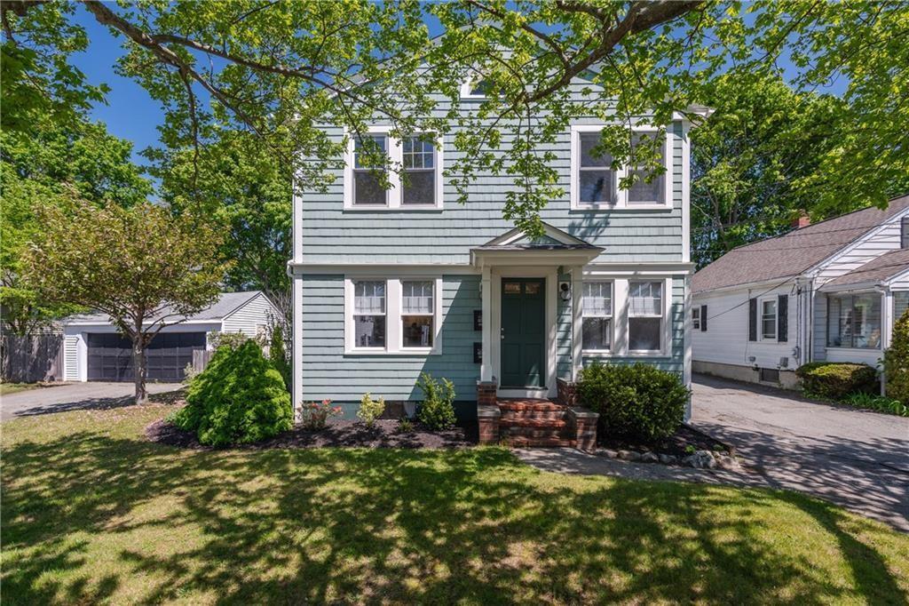 467 Maple Ave in Barrington, RI - Building Photo