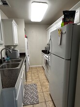 892 W Vanderbilt St-Unit -2B in Stephenville, TX - Building Photo - Building Photo