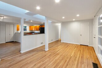 8845 W Frances Pl in Lakewood, CO - Building Photo - Building Photo