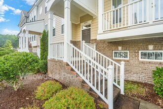 8002 Reedybrook Crossing in Apex, NC - Building Photo - Building Photo