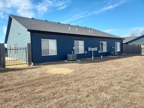 2334 E Cheyenne Ct in Kechi, KS - Building Photo - Building Photo