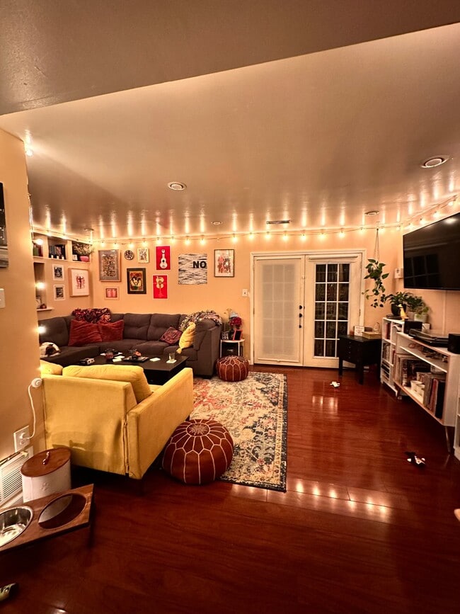 property at 720 N 20th St