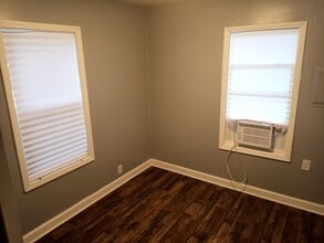 303 Fleetwood Dr in Waynesville, MO - Building Photo - Building Photo