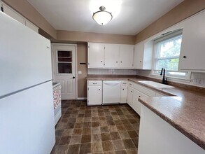 8265 Freeland Ave SW in Byron Center, MI - Building Photo - Building Photo
