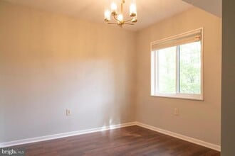 1554 Northgate Square, Unit 22A in Reston, VA - Building Photo - Building Photo