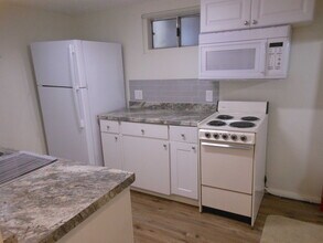 3943-2075 2075 W St in Roy, UT - Building Photo - Building Photo