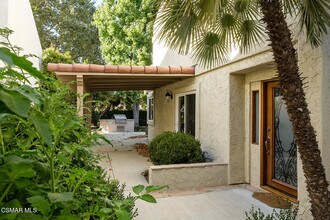 3805 Mainsail Cir in Westlake Village, CA - Building Photo - Building Photo
