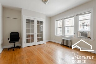 4409 N Kenneth Ave, Unit 1A in Chicago, IL - Building Photo