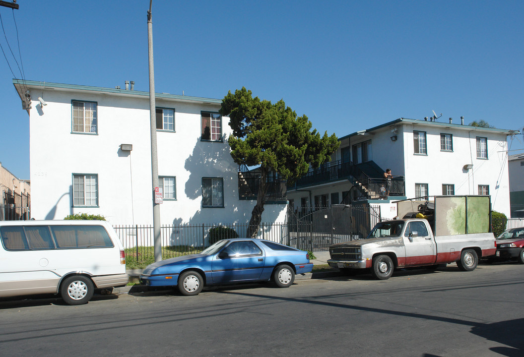 4233 Burns Ave in Los Angeles, CA - Building Photo