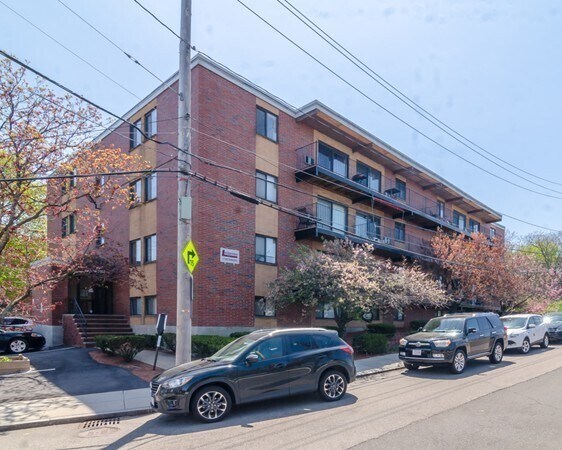 400 Savin Hill Ave in Boston, MA - Building Photo