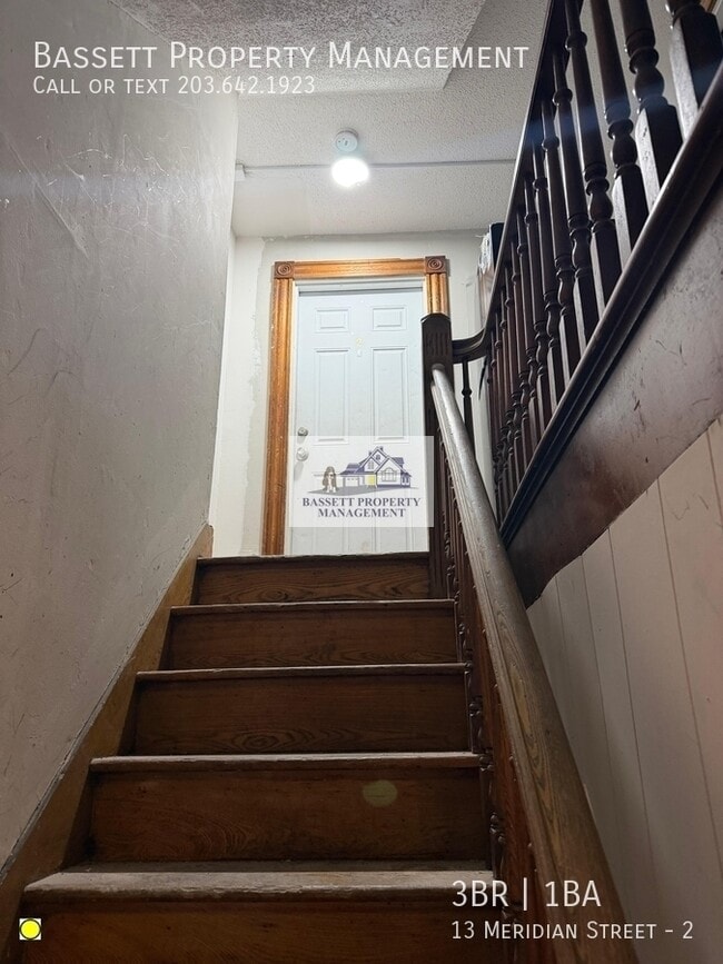 13 Meridian St in Plymouth, CT - Building Photo - Building Photo