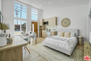 11957 Juniette St in Los Angeles, CA - Building Photo