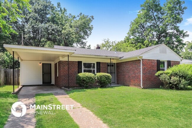 4065 Meadow Dr in Memphis, TN - Building Photo - Building Photo