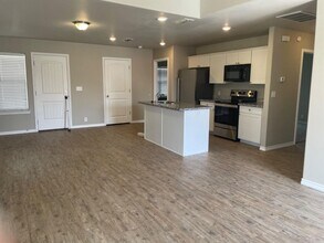 2116 24th St in Lubbock, TX - Building Photo - Building Photo