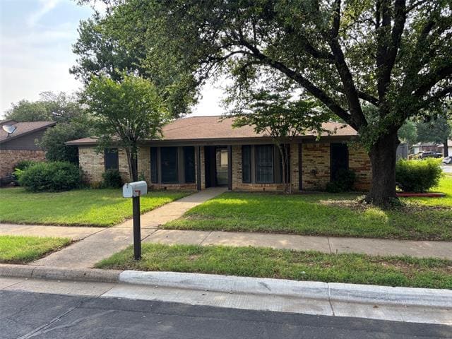property at 3200 Sapphire St
