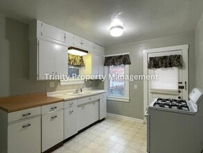 310 Spring Ave in Clarksburg, WV - Building Photo - Building Photo